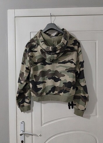 H&m kamuflaj sweatshirt 
