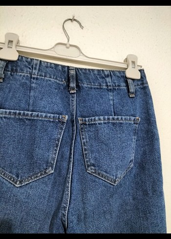 26 Beden mavi Renk LCW Mom jean kadın
