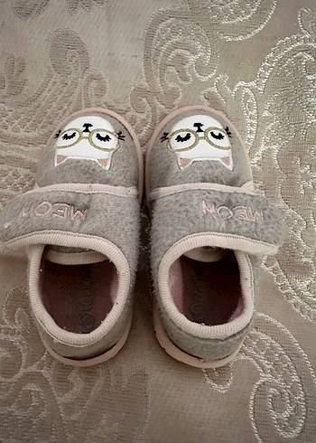 Kız Çocuk Gri Nakışlı Sıcak Panduf - Görsel 4