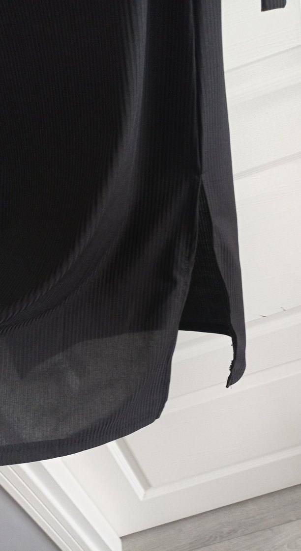 Siyah Uzun Kollu Elbisesi - Görsel 5