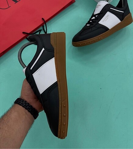 Valentino Valentino