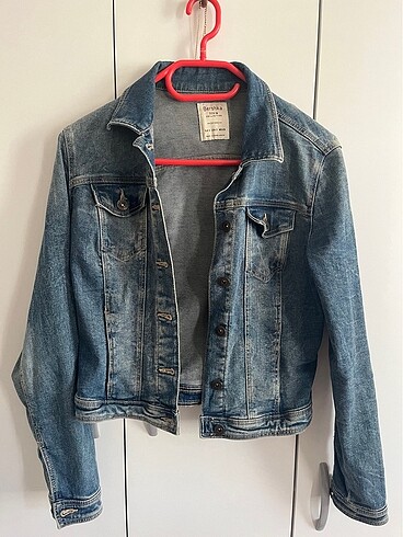 BERSHKA KOT CEKET