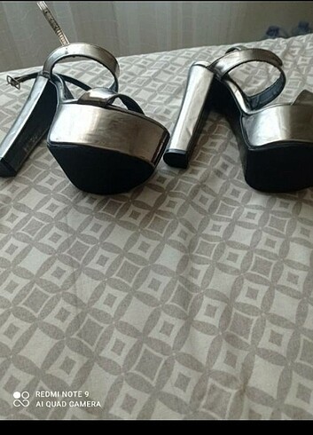 37 Beden 15 cm burdan aldım ayağım olmadi