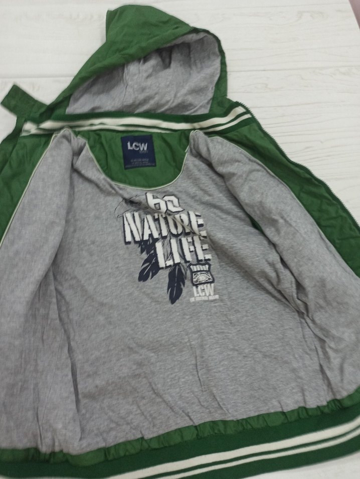 Erkek Çocuk Kapüşonlu Yeşil Fermuarlı yağmurluk mont - Görsel 3