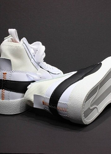 37,5 Beden NIKE JUMBO LOW?77 BLAZER 
