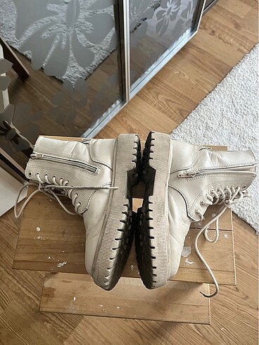 34 Beden ten rengi Renk Zara bot 34 numara bot