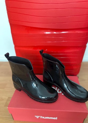 Siyah Rugan Stiletto Topuklu Kadın Bot
