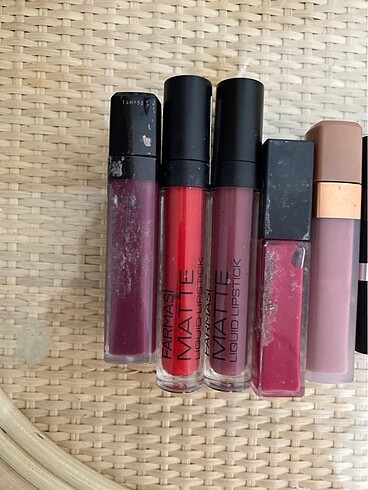 Loreal Paris Ruj çeşitli loreal farmasi
