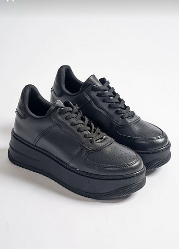 Diğer Siyah Kadın Sneaker Kışlık Ayakkabı