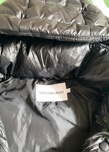 Calvin Klein Siyah Kemerli Kadın Kışlık Mont - Görsel 4