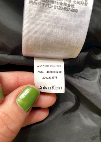 Calvin Klein Siyah Kemerli Kadın Kışlık Mont - Görsel 5