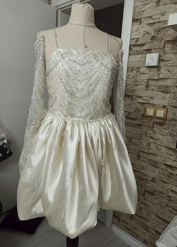 Parlak Beyaz Mini Straplez Gelinlik - Görsel 2