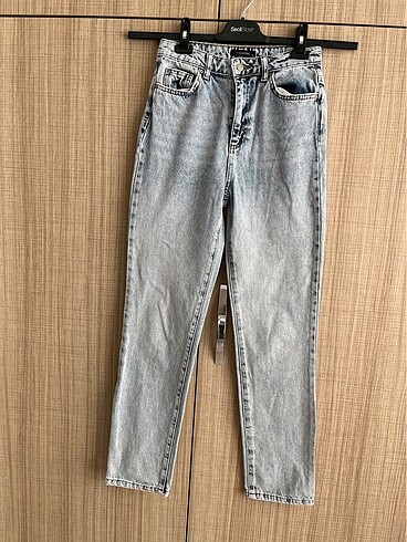Trendyolmilla Açık renk mom Jean
