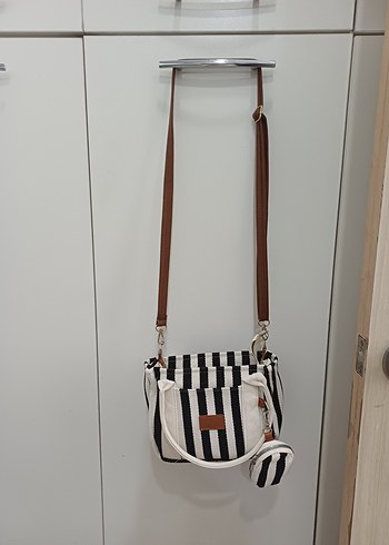 Diğer Zebra Desenli Fermuarlı Kadın Çanta