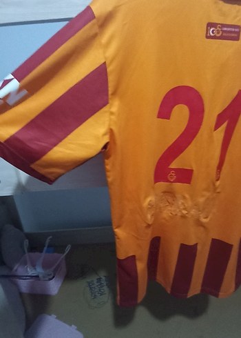 Turuncu Baskılı Düğmeli Spor Tişörtü Galatasaray forması - Görsel 4