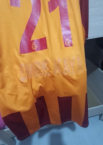 Turuncu Baskılı Düğmeli Spor Tişörtü Galatasaray forması - Görsel 3