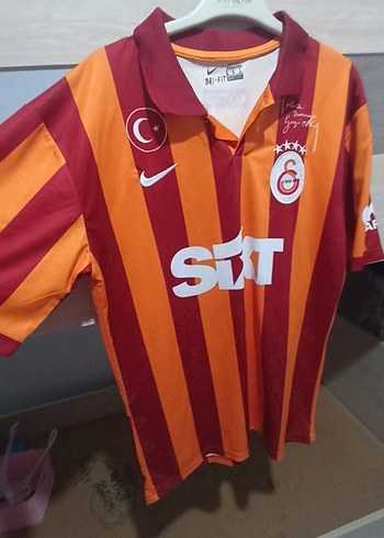 Turuncu Baskılı Düğmeli Spor Tişörtü Galatasaray forması - Görsel 11