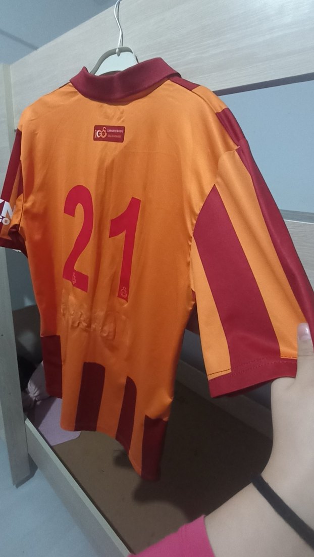 Turuncu Baskılı Düğmeli Spor Tişörtü Galatasaray forması - Görsel 2