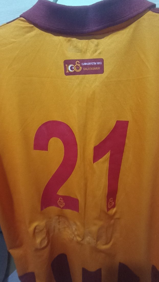 Turuncu Baskılı Düğmeli Spor Tişörtü Galatasaray forması - Görsel 5