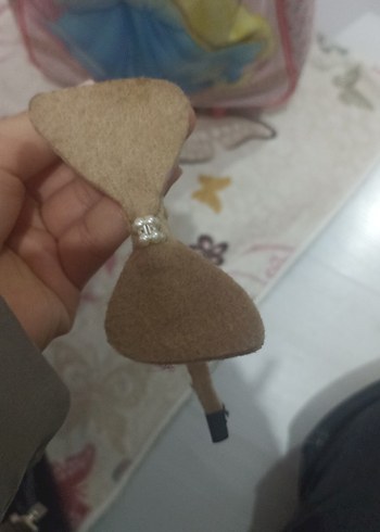 Bej Fiyonklu Çocuk Saç Bandı - Görsel 6