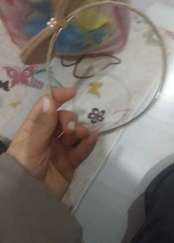 Bej Fiyonklu Çocuk Saç Bandı - Görsel 4