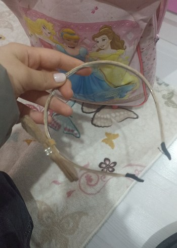 Bej Fiyonklu Çocuk Saç Bandı - Görsel 3