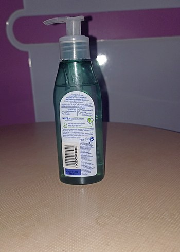 Nivea Derma Skin Clear Yüz Temizleme Jeli - Görsel 2