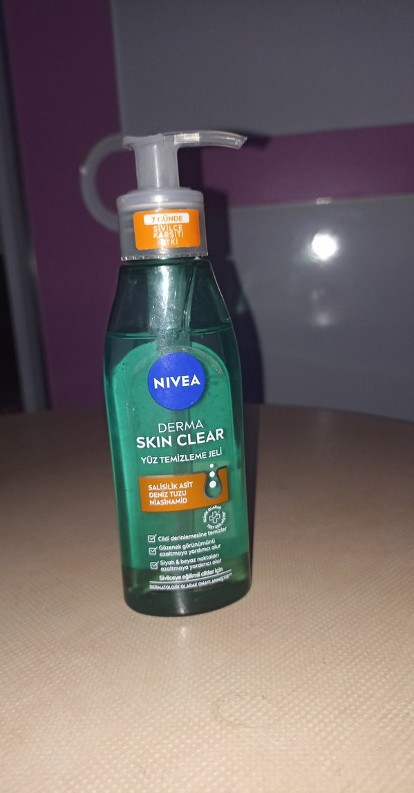 Nivea Derma Skin Clear Yüz Temizleme Jeli - Görsel 3