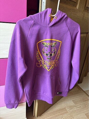 #Uğur okulları. Yenidir. Sweat kapüşonlu 13-14 yaş
