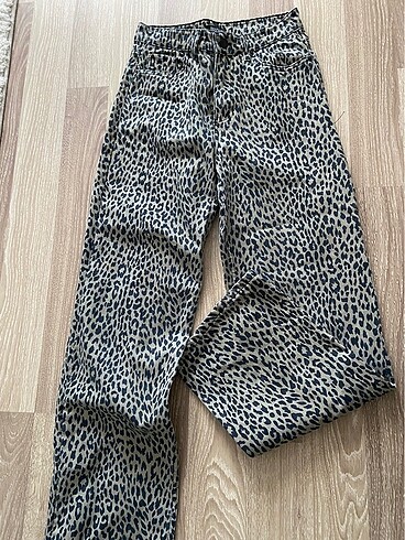 34 Beden Leoparlı jean