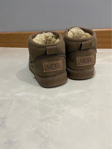 Ugg Ugg çocuk bot