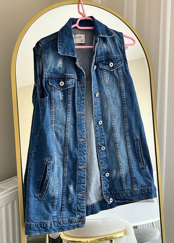 Düğmeli Mavi Kolsuz Denim Ceket