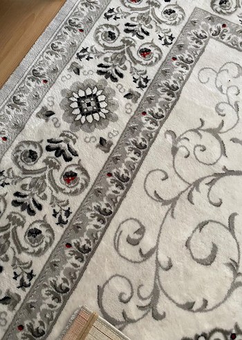 Gri Beyaz Desenli Klasik Halı
yün halı 
markası  koyunlu - Görsel 4