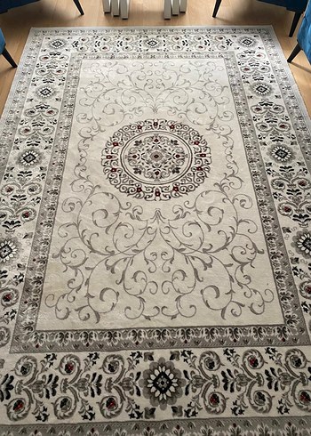 Gri Beyaz Desenli Klasik Halı
yün halı 
markası  koyunlu - Görsel 2