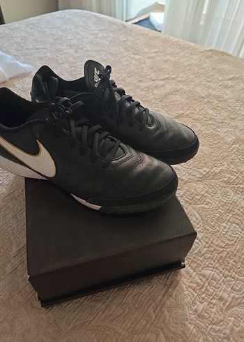 41 Beden siyah Renk Siyah Bağcıklı Erkek Futbol Ayakkabısı nike tiempo