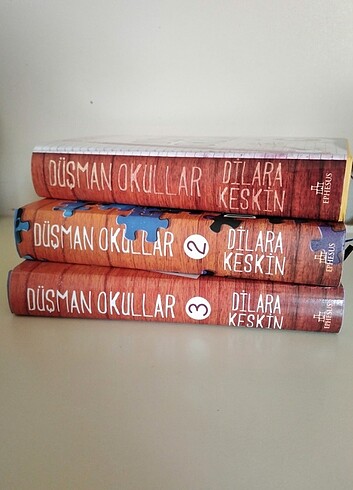 DÜŞMAN OKULLAR KİTAP SETİ 