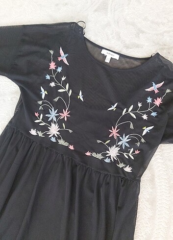 Koton siyah nakışlı tül elbise - Görsel 5