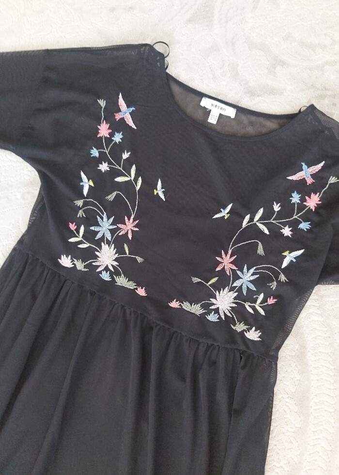 Koton siyah nakışlı tül elbise - Görsel 5