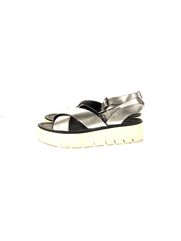 Bershka Sandalet p İndirimli.