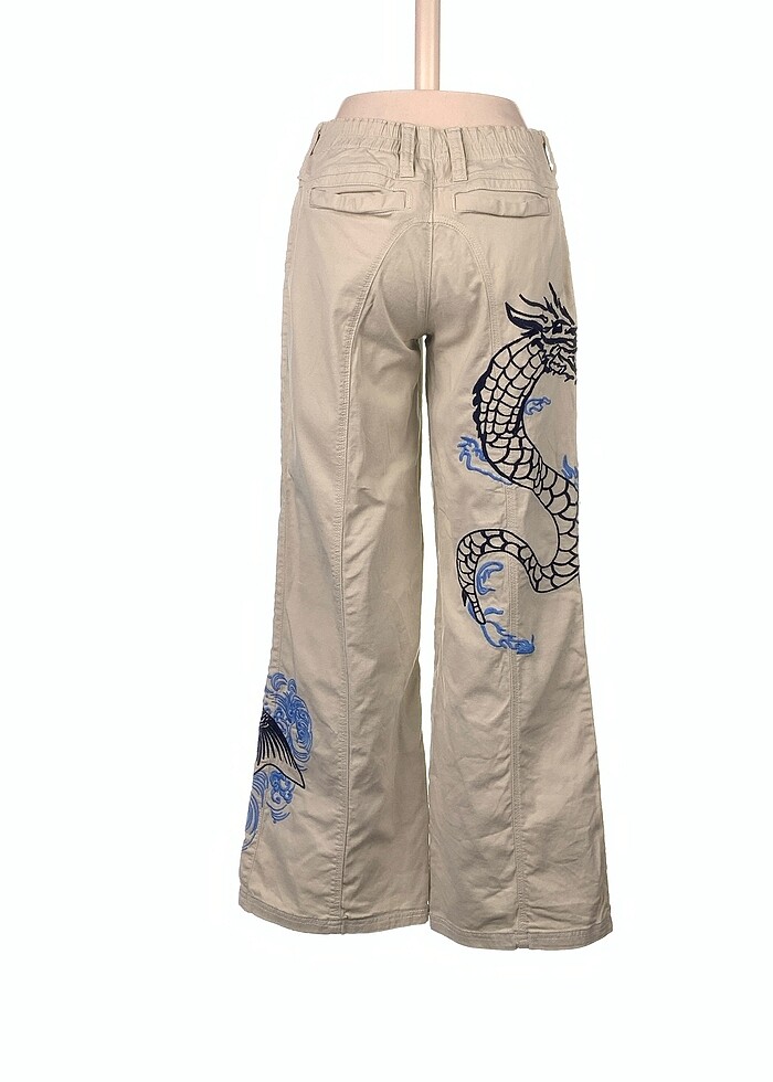 Urban Outfitters Düz Kesim %70 İndirimli. - Görsel 3