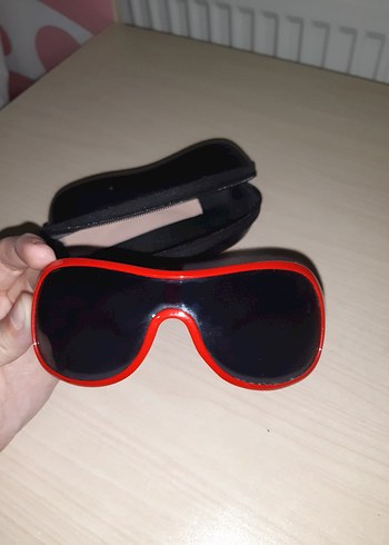 Kırmızı Parlak Biker Çocuk Güneş Gözlüğü - Görsel 2