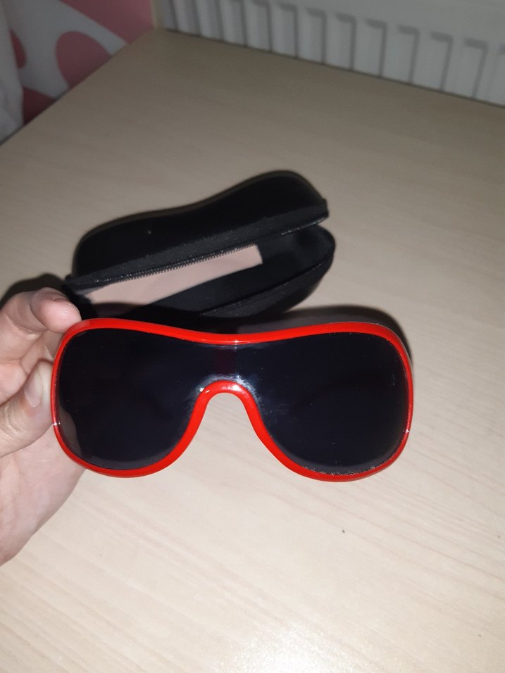 Kırmızı Parlak Biker Çocuk Güneş Gözlüğü - Görsel 2