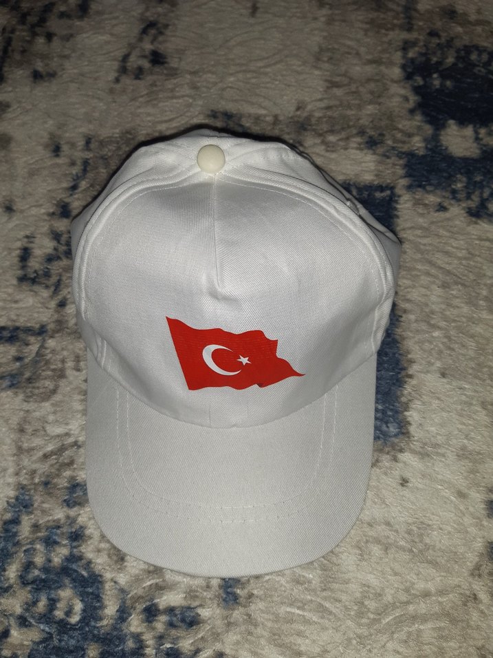 Beyaz Erkek Şapka Türk Bayrağı Desenli - Görsel 2