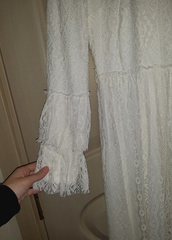 Dantel Detaylı Uzun Beyaz Elbise - Görsel 4