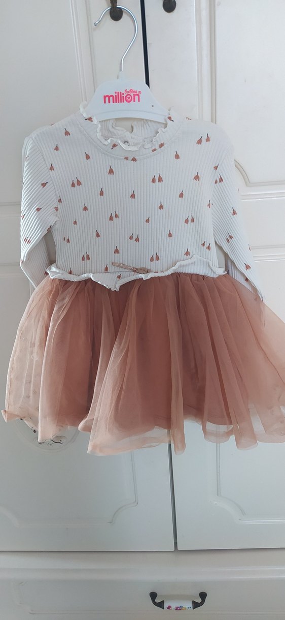 Tütülü kışlık elbise - Görsel 3