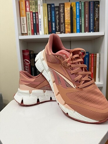 ORJİNAL REEBOK AYAKKABI