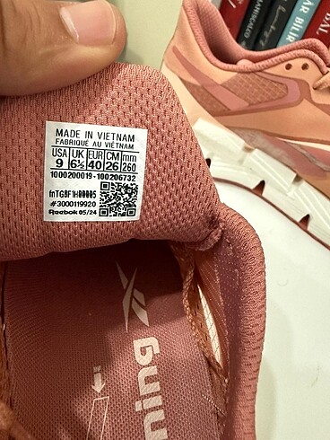 40 Beden çeşitli Renk ORJİNAL REEBOK AYAKKABI