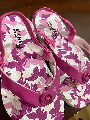 26 Beden Micheal kors kız çocuk sandalet