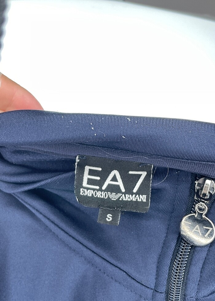 Emporio Armani Spor Dış Giyim %70 İndirimli. - Görsel 4