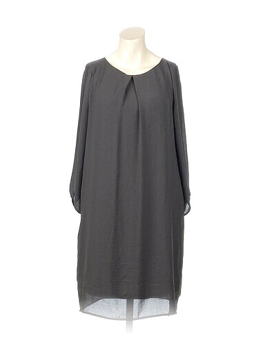 H&M Kısa Elbise %70 İndirimli.
